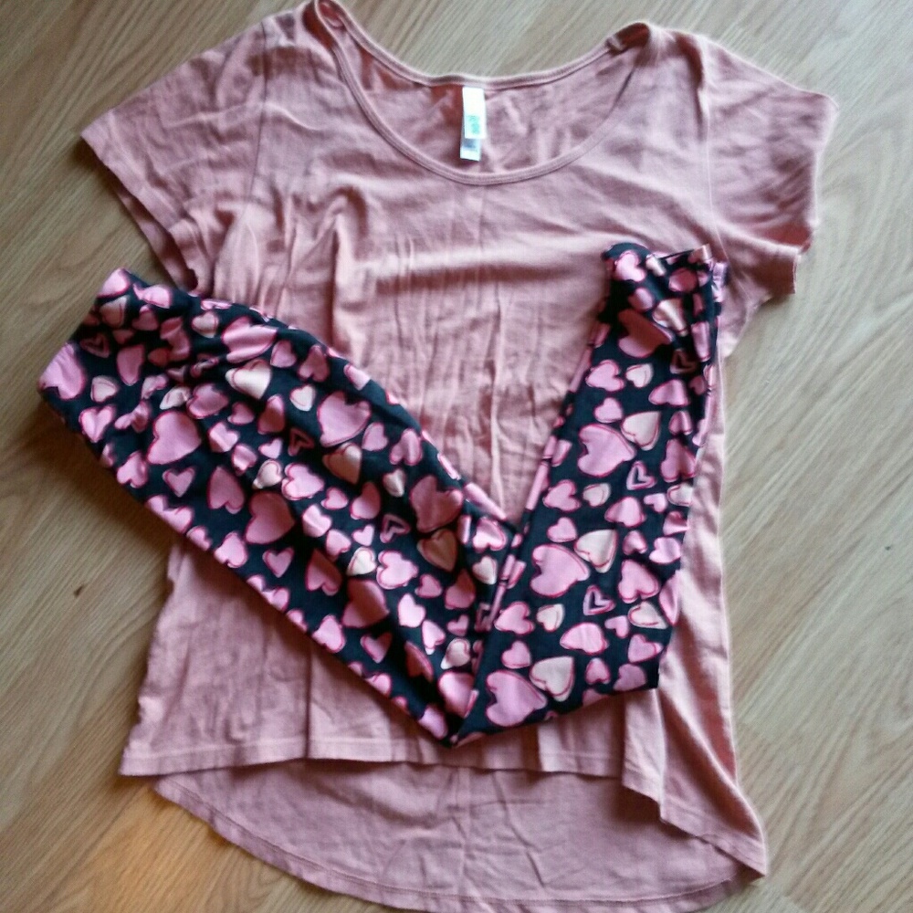 Lululemon size small tee and matching leggings